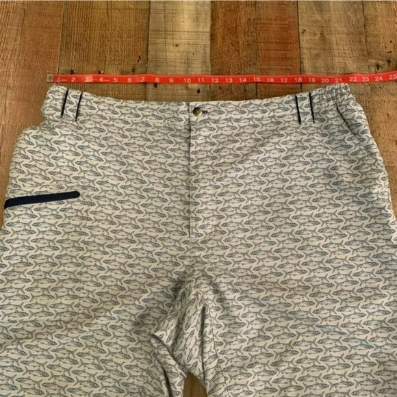 True flies men’s size xx-large board shorts with fish in blue and white - Picture 2 of 10